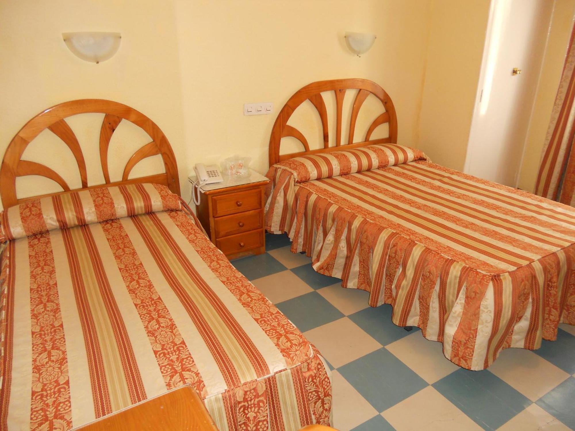 Hostal La Perla Asturiana — Foto 3